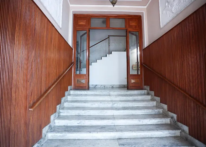Guesthost - La Casa Di Gio - A Step From The Sea Salerno